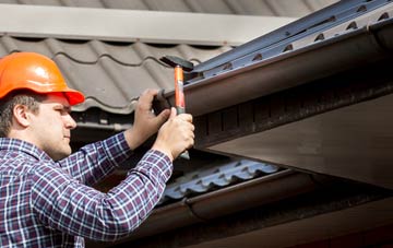 gutter repair Upton Upon Severn, Worcestershire